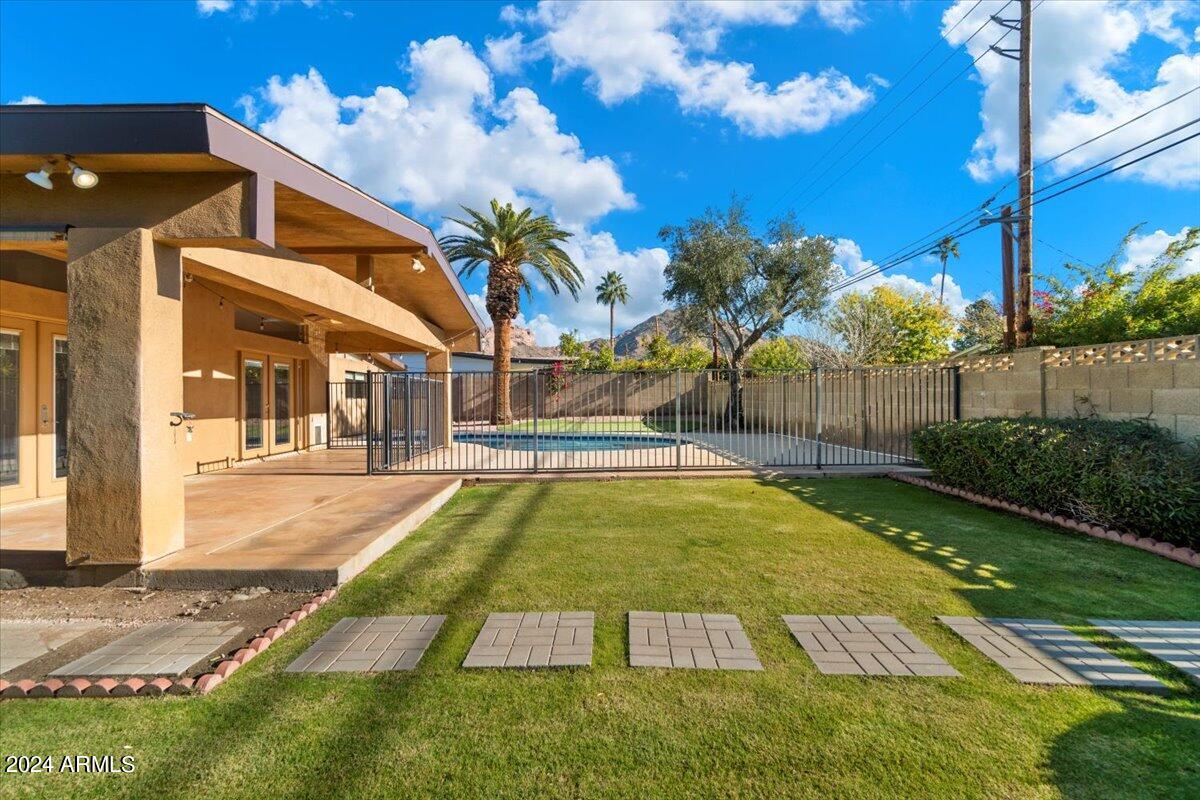 4425 E CALLE ALLEGRE