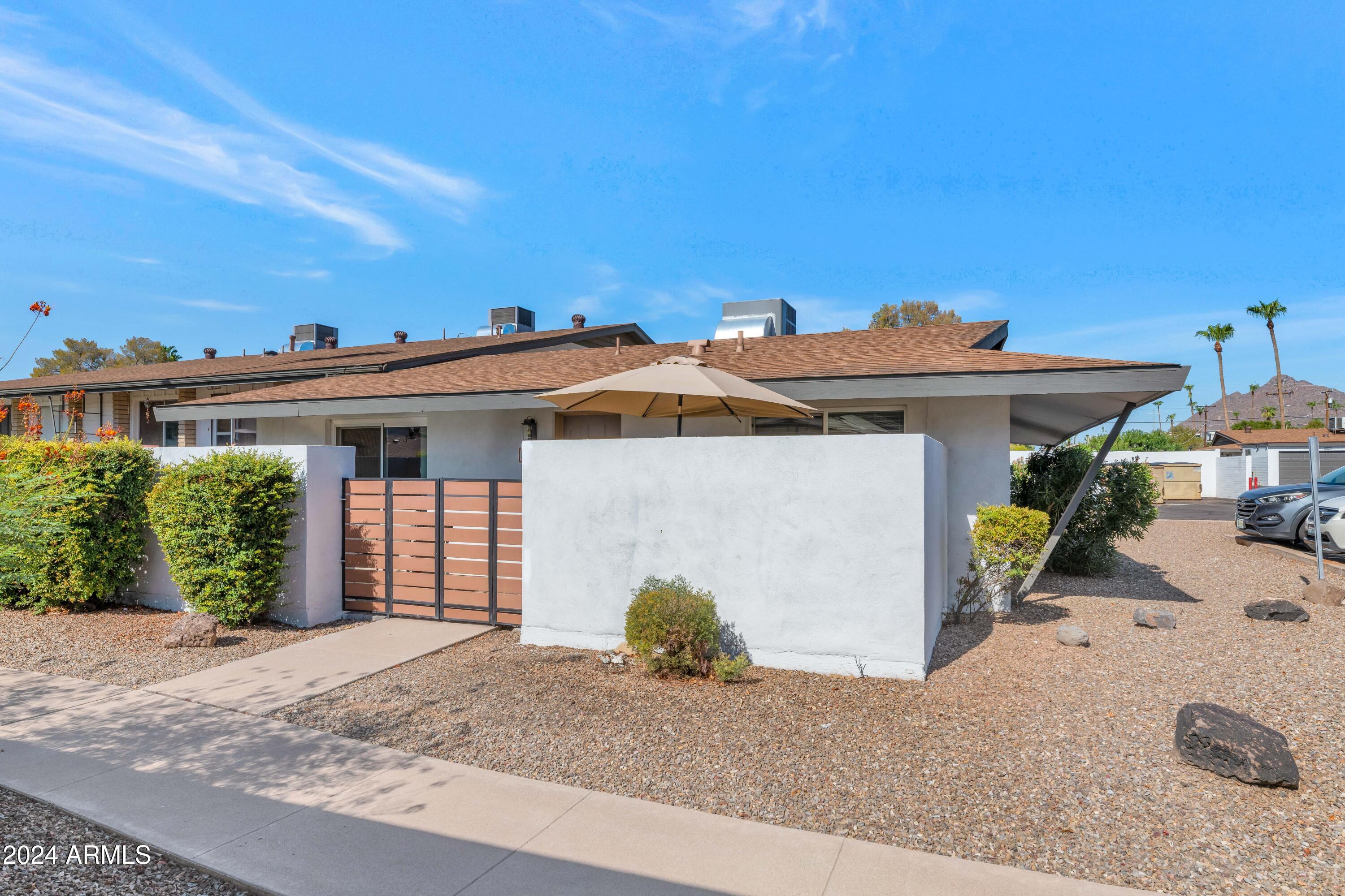 7635 E MINNEZONA Avenue