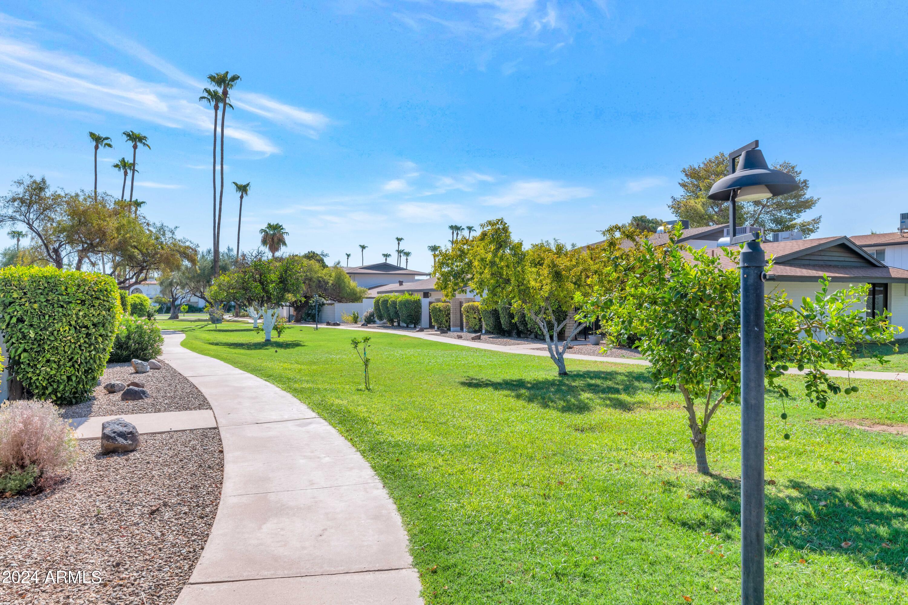 7635 E MINNEZONA Avenue