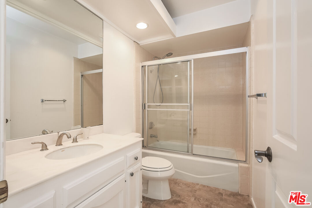 234 S Tower Dr Unit: 10