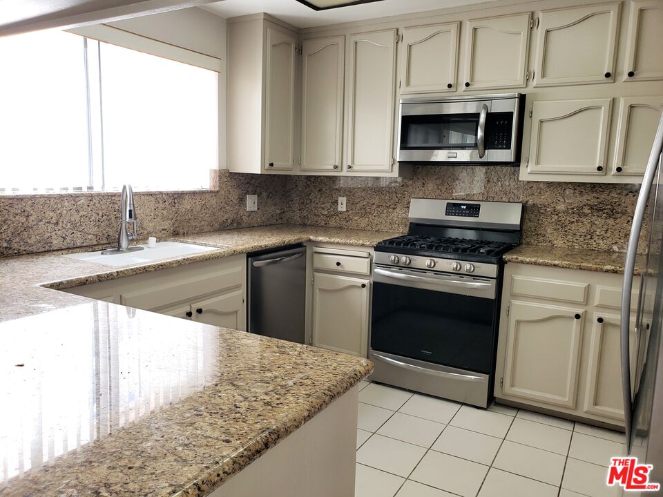 234 S Tower Dr Unit: 10