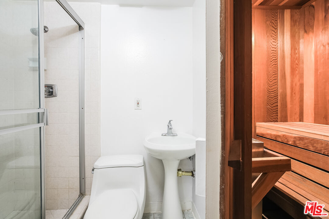 234 S Tower Dr Unit: 10