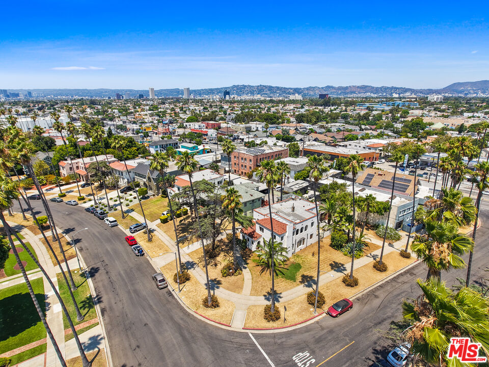 4401 Victoria Park Dr