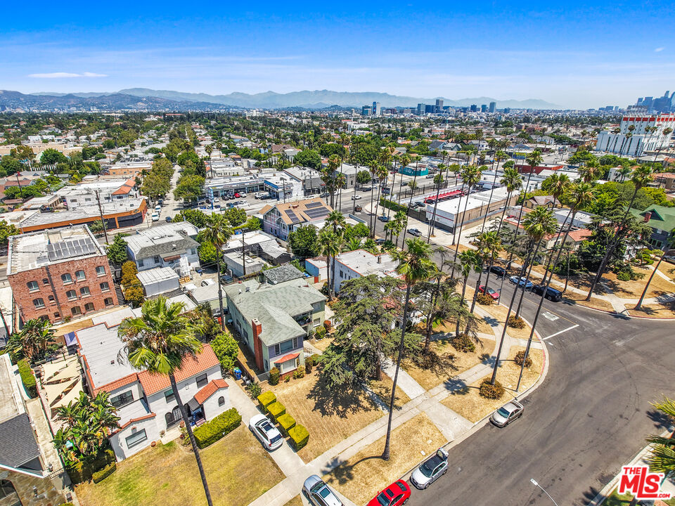 4409 Victoria Park Dr