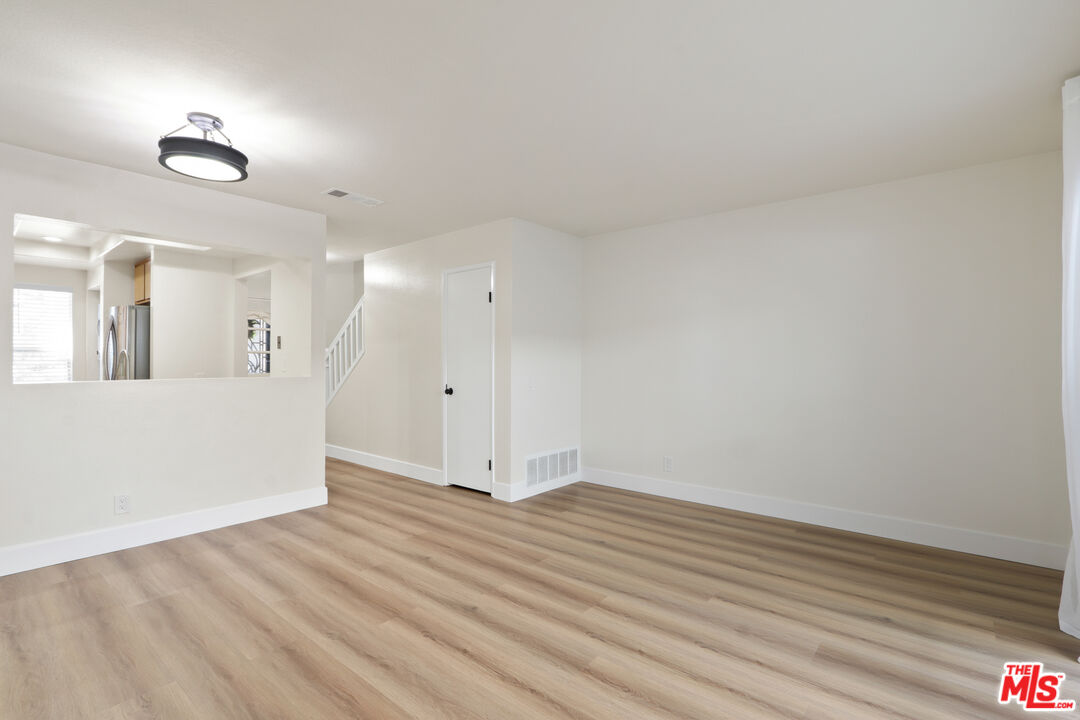 121 Abbeywood Ln