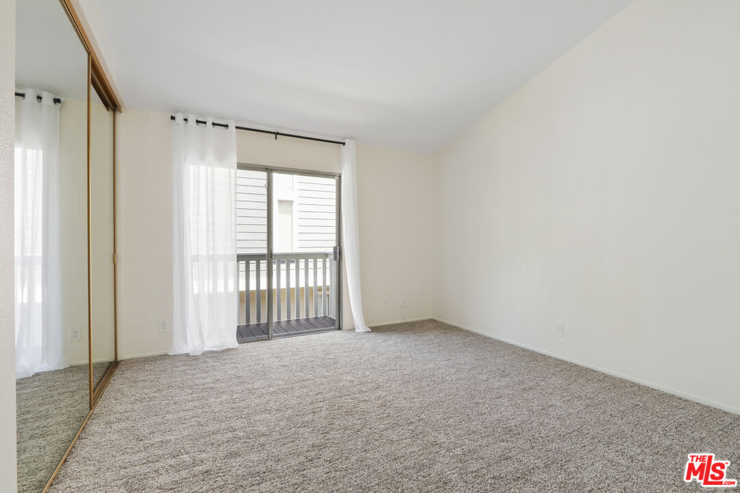 121 Abbeywood Ln