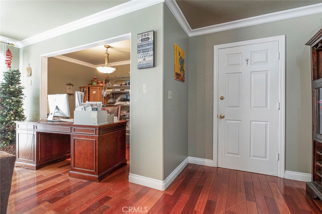 10136 Langmuir Avenue