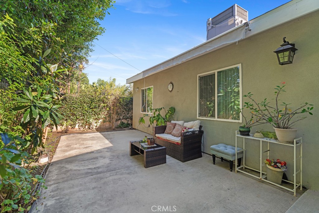 6015 Laurelgrove