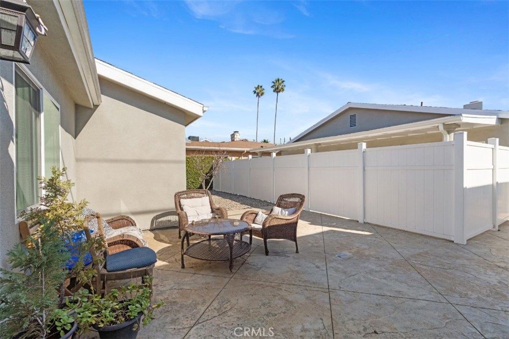6015 Laurelgrove