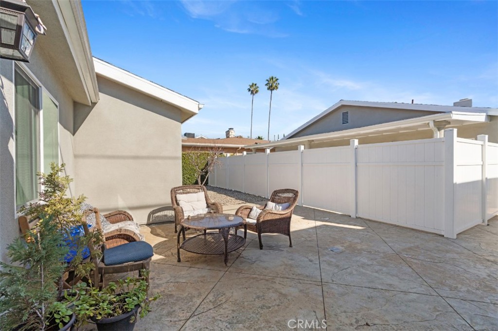 6015 Laurelgrove