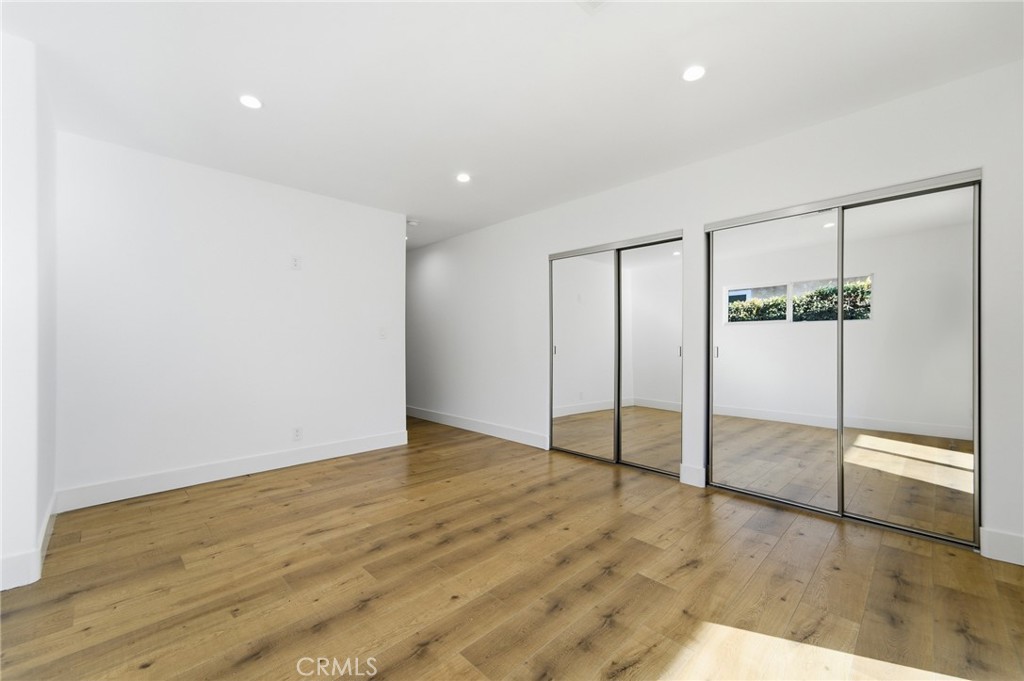 6015 Laurelgrove