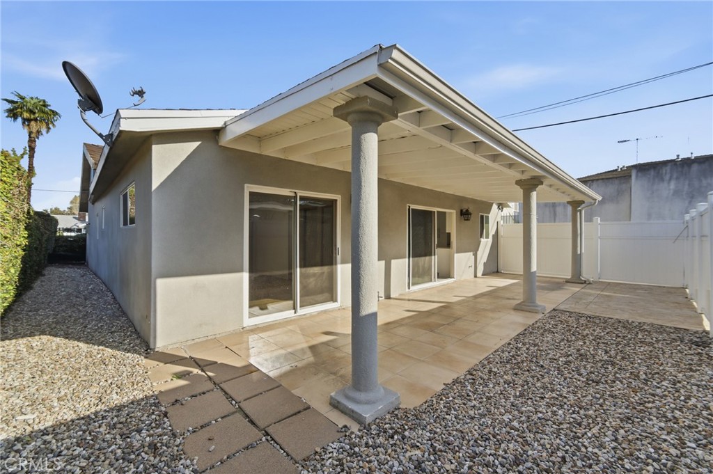 6015 Laurelgrove