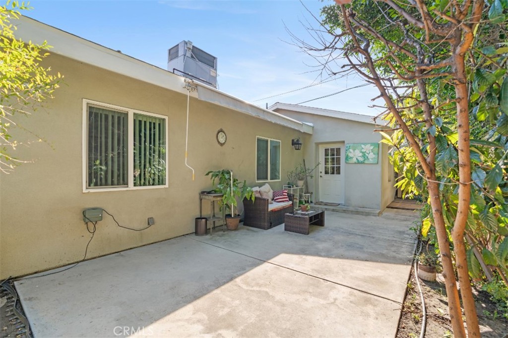 6015 Laurelgrove