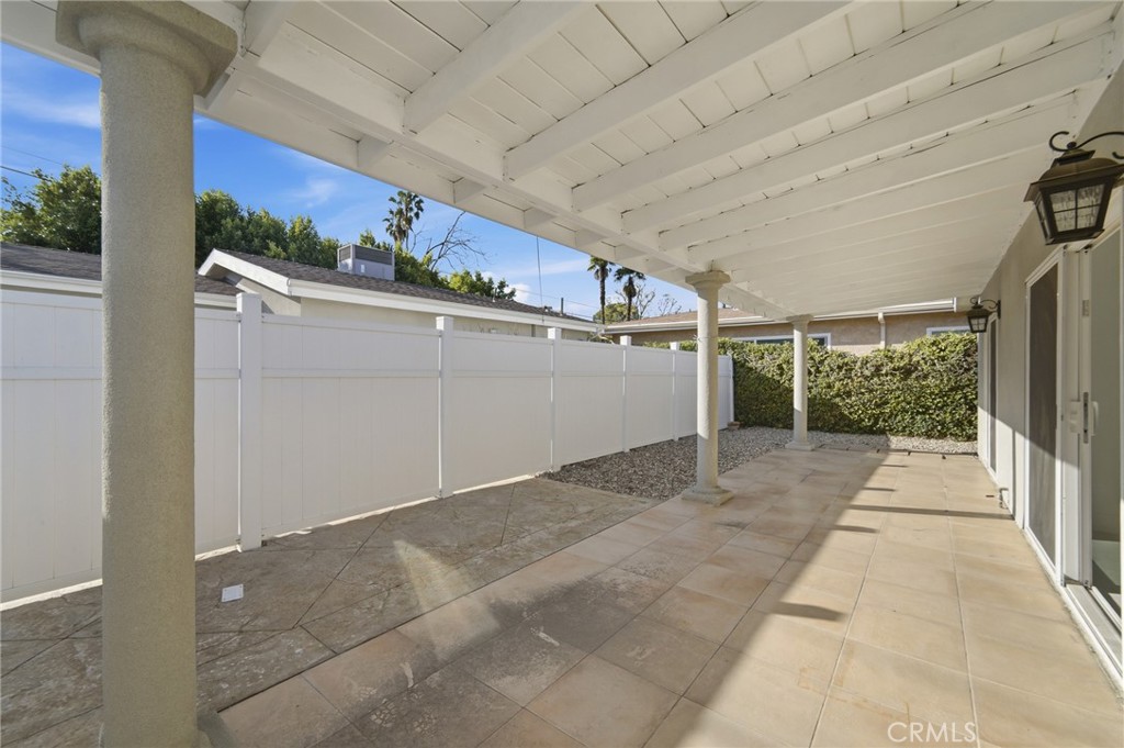 6015 Laurelgrove