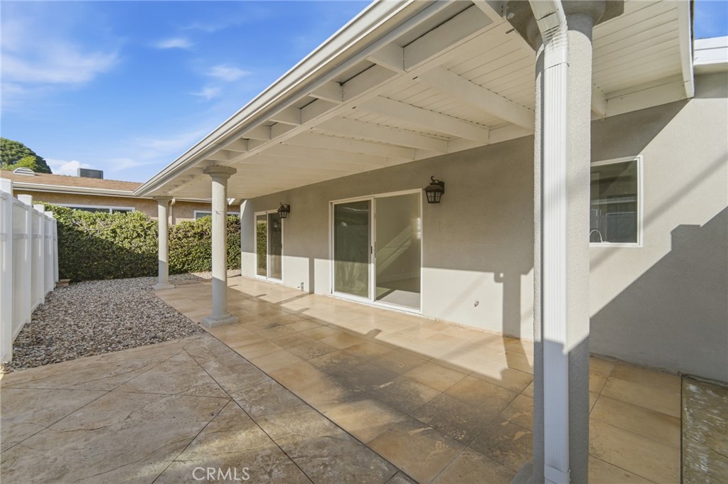 6015 Laurelgrove
