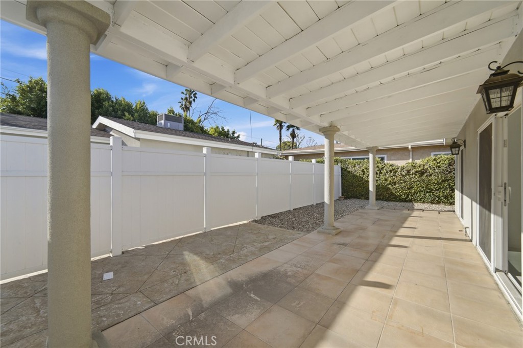 6015 Laurelgrove