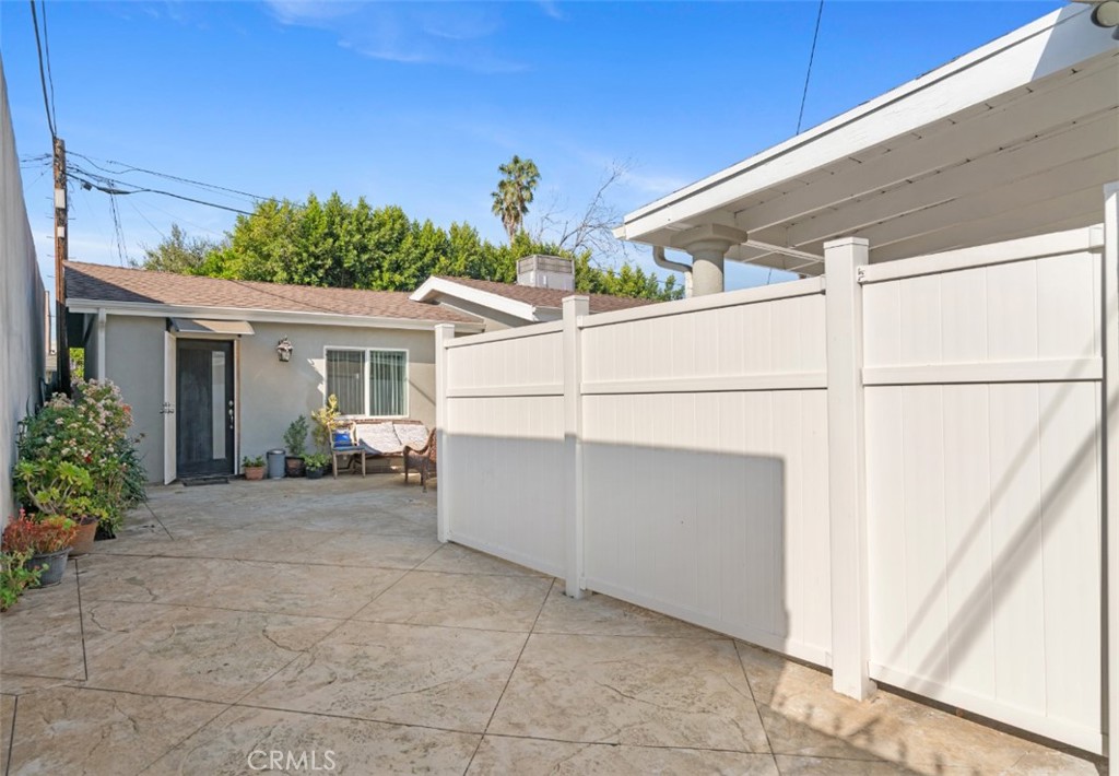 6015 Laurelgrove