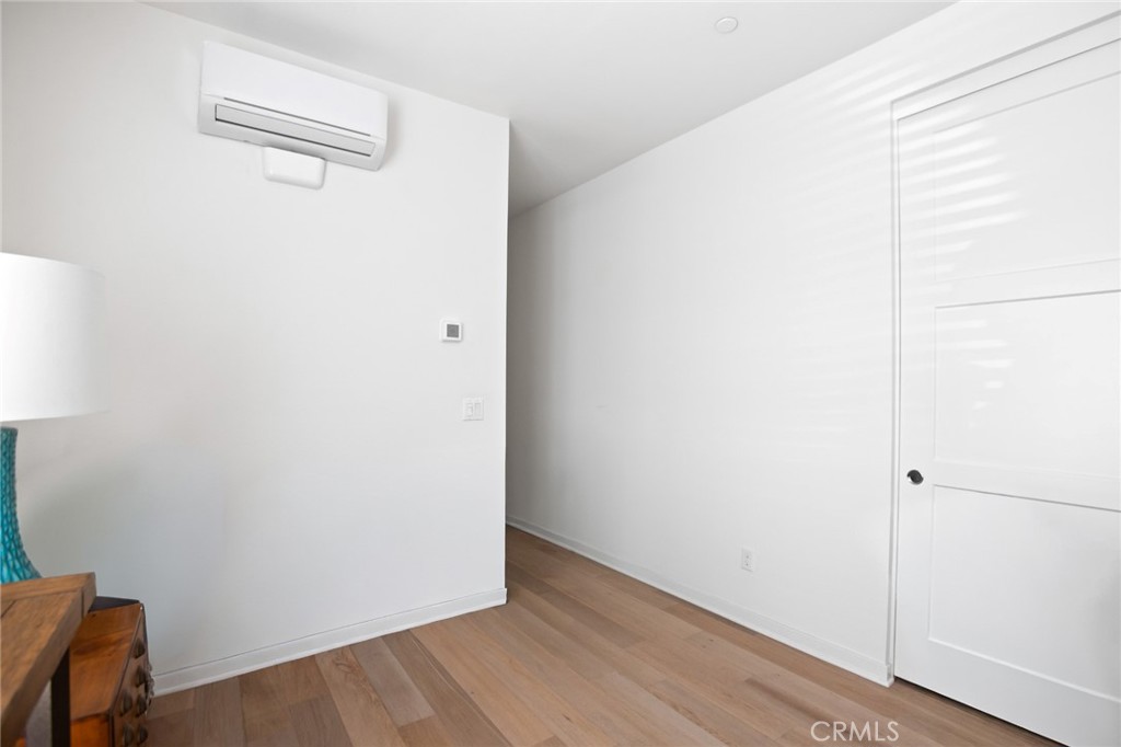 5606 E Alloway Court