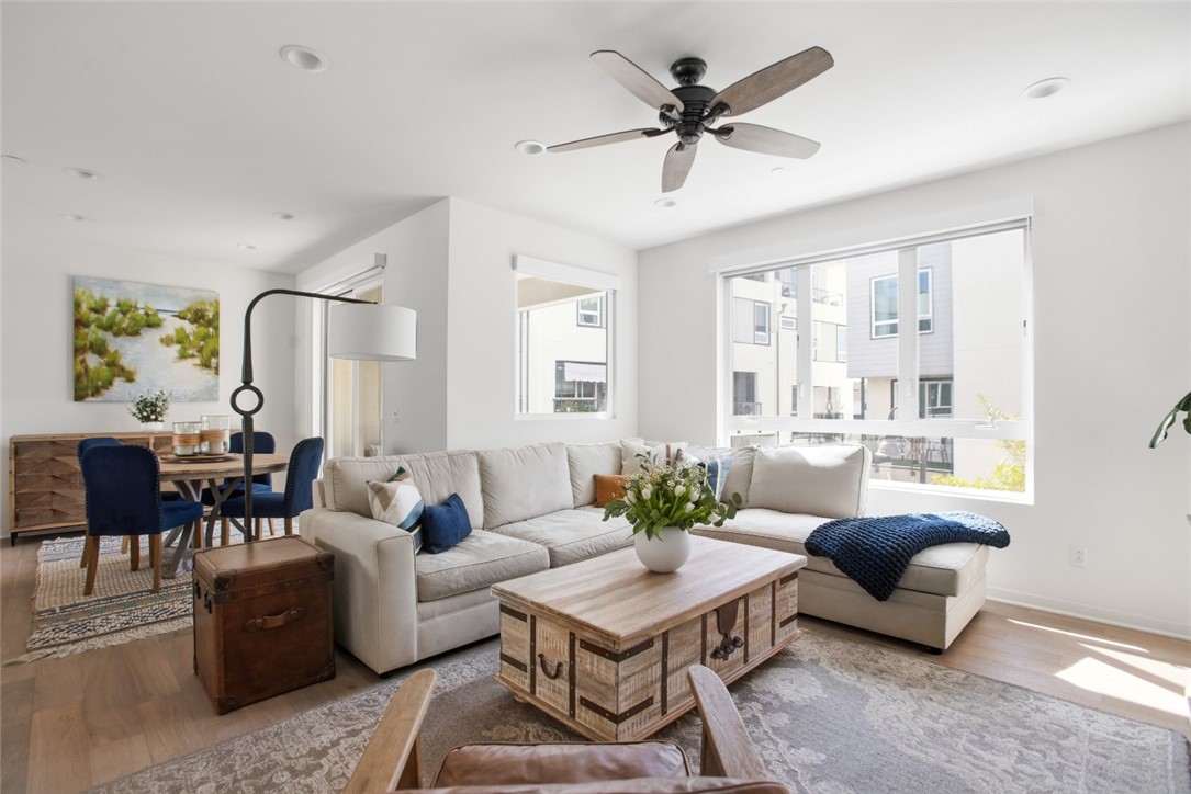 5606 E Alloway Court