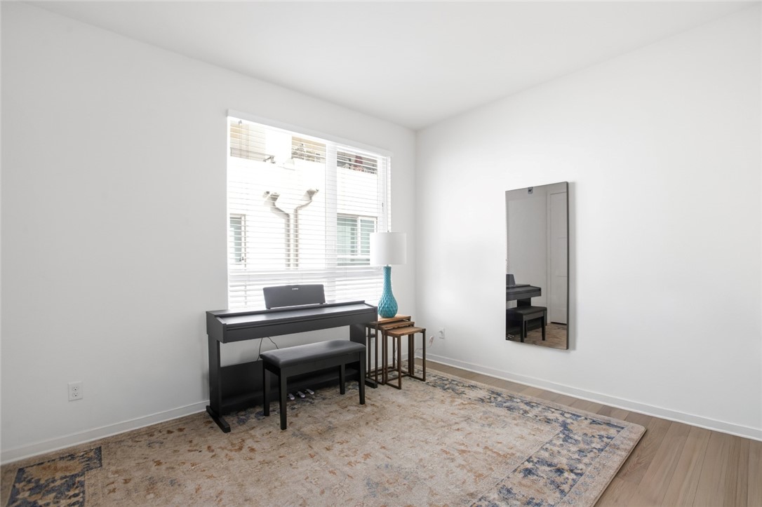 5606 E Alloway Court