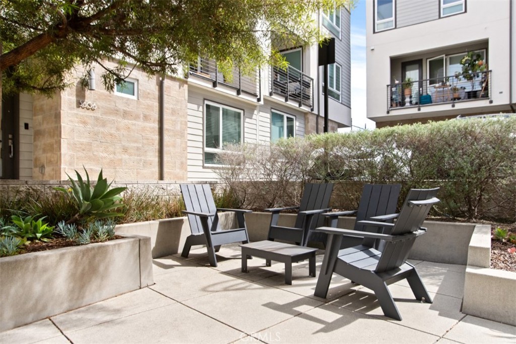 5606 E Alloway Court