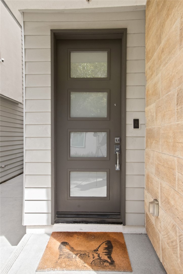 5606 E Alloway Court