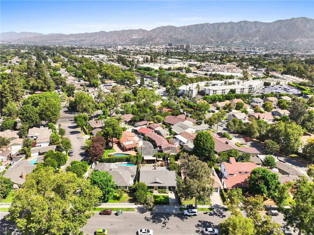 1321 W Morningside Drive