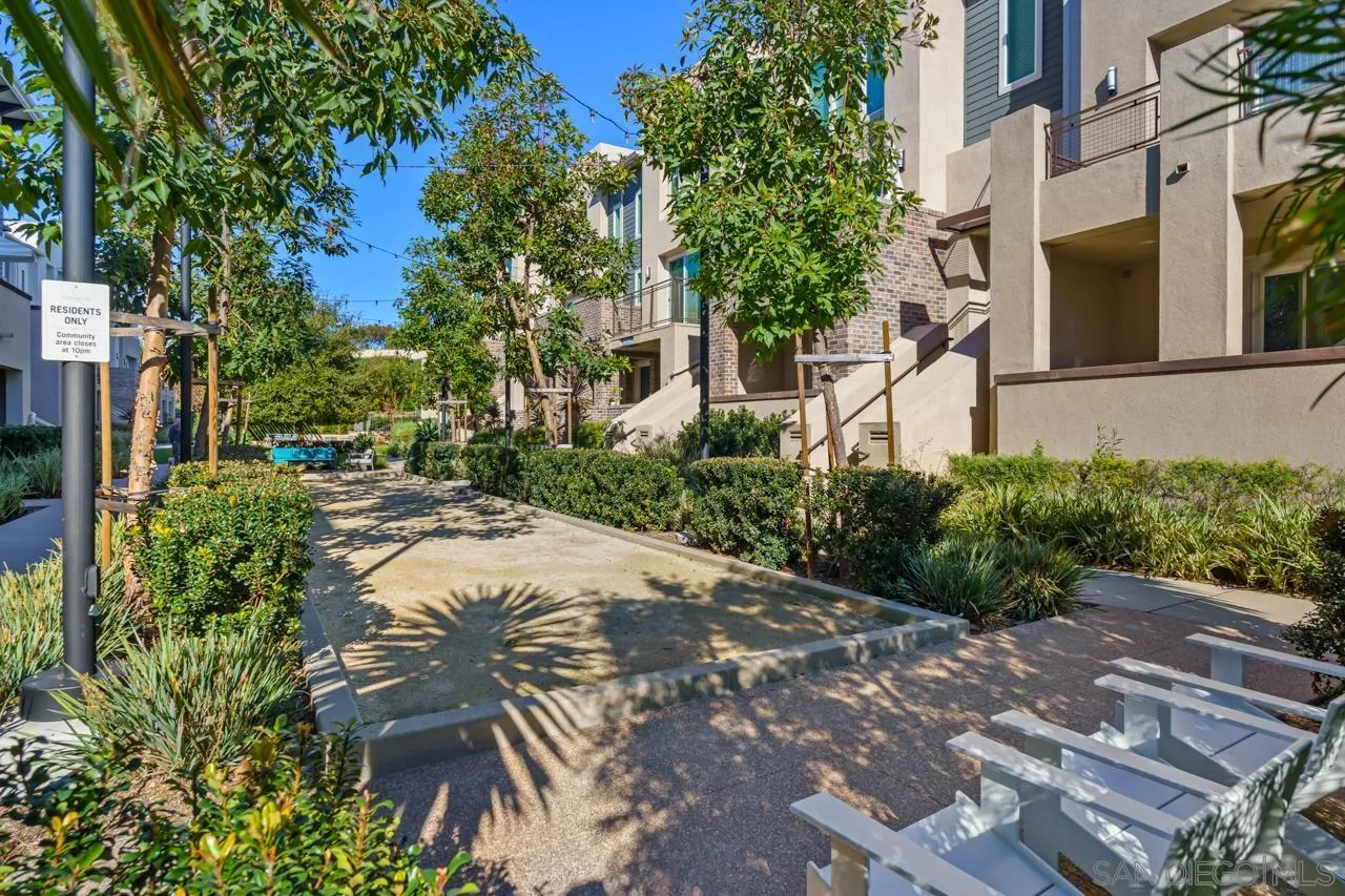 6042 Colt Pl Unit 305