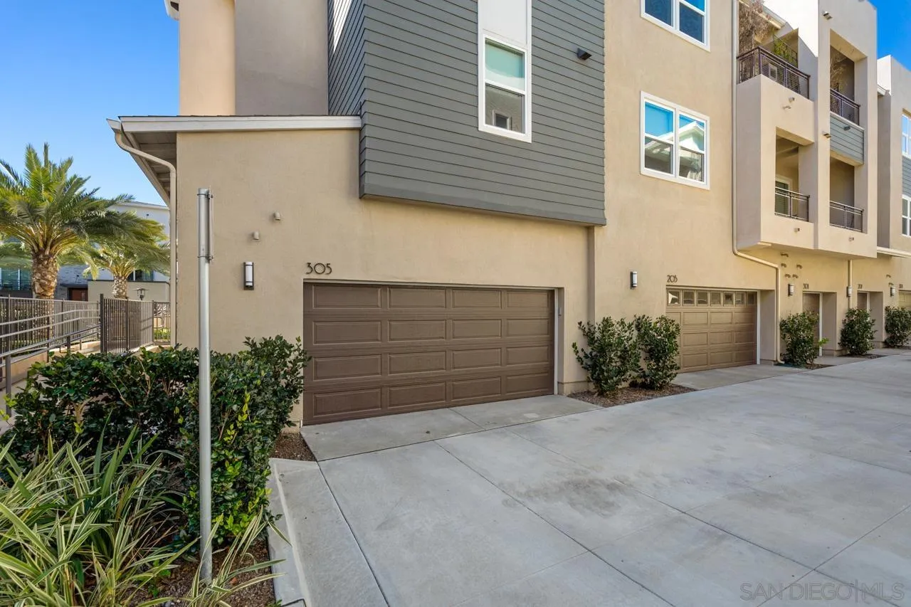 6042 Colt Pl Unit 305