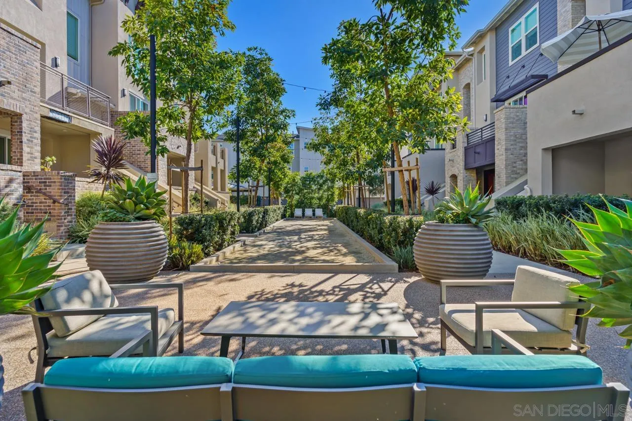 6042 Colt Pl Unit 305