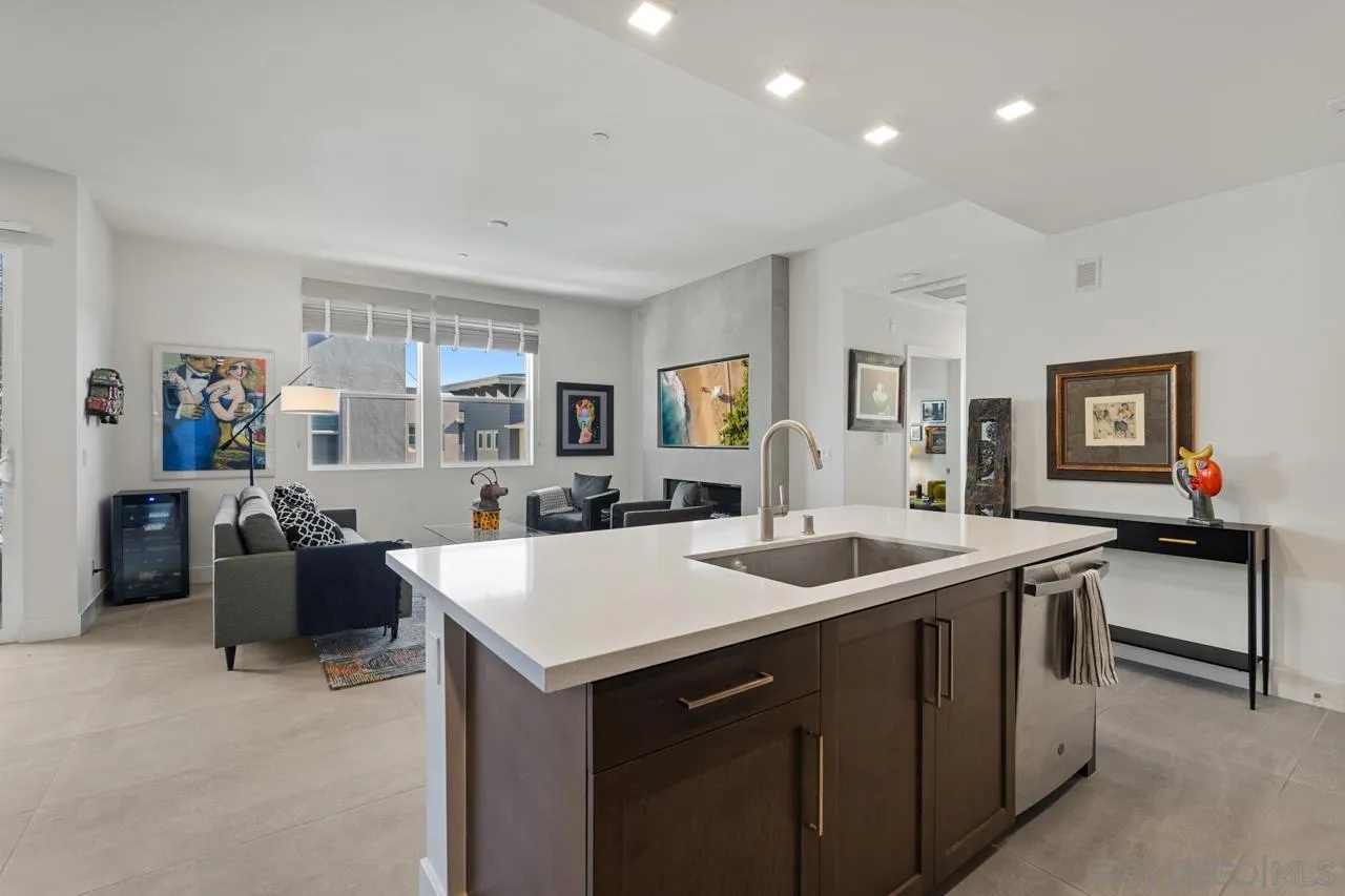 6042 Colt Pl Unit 305