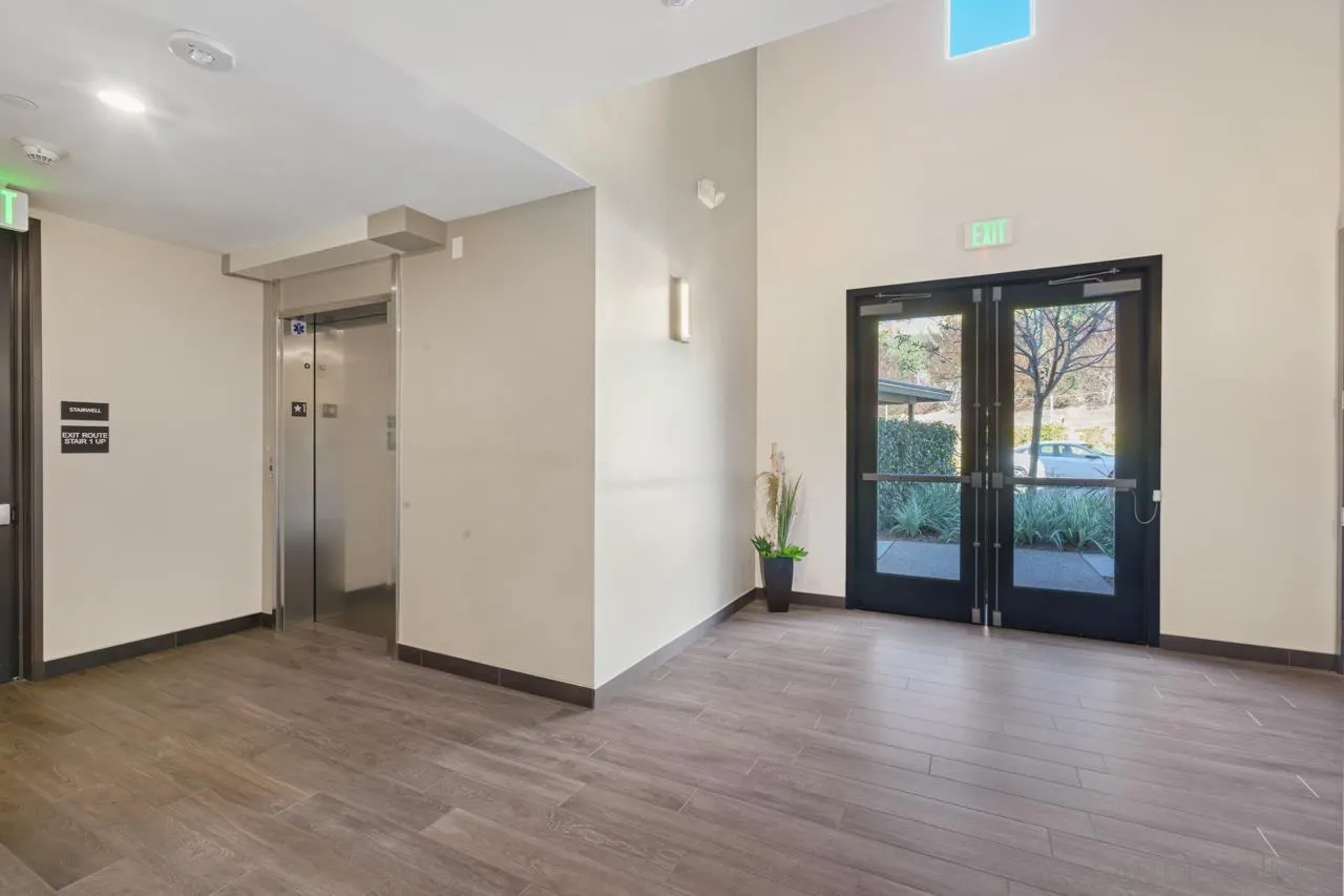 6042 Colt Pl Unit 305