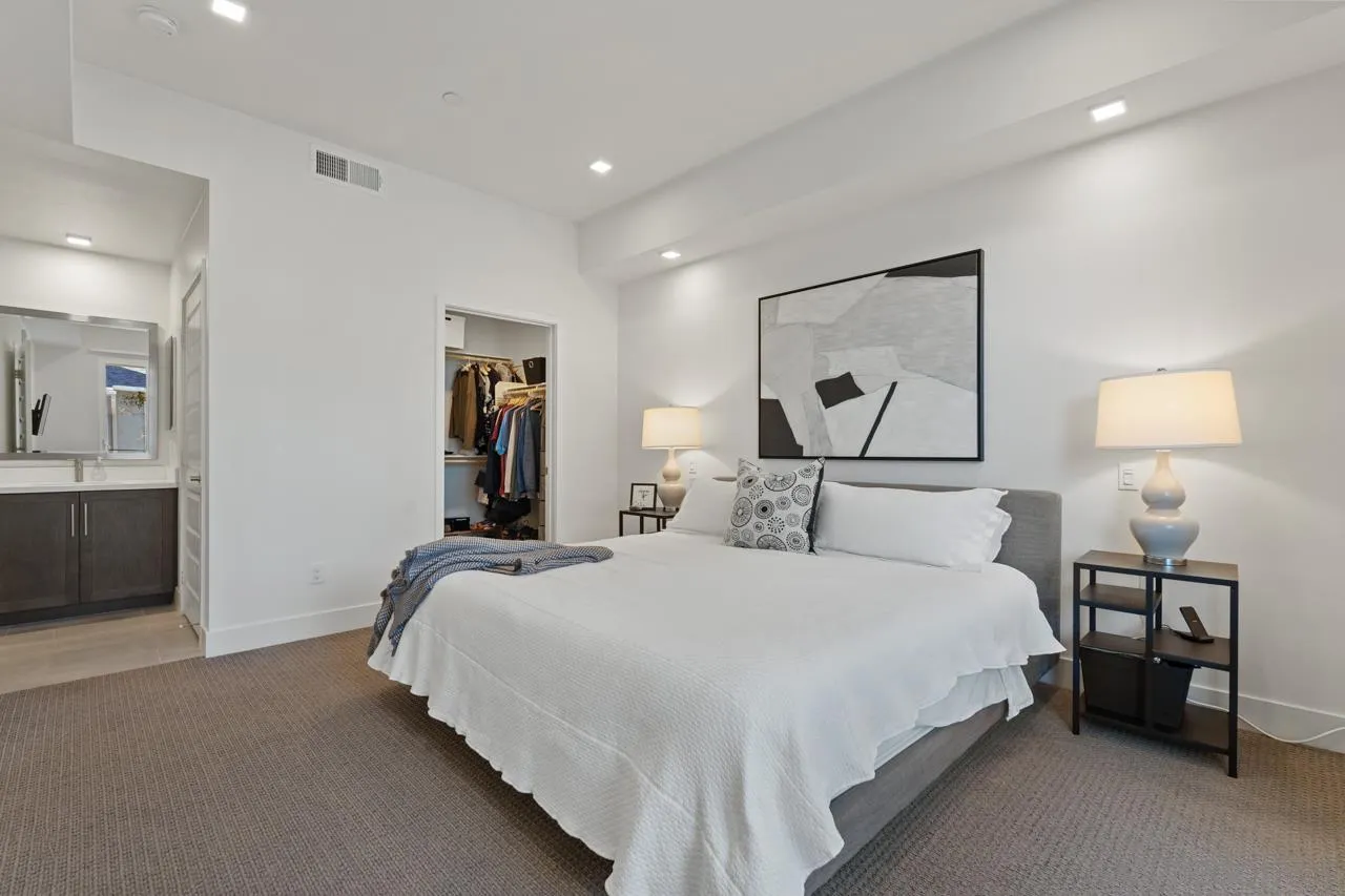 6042 Colt Pl Unit 305