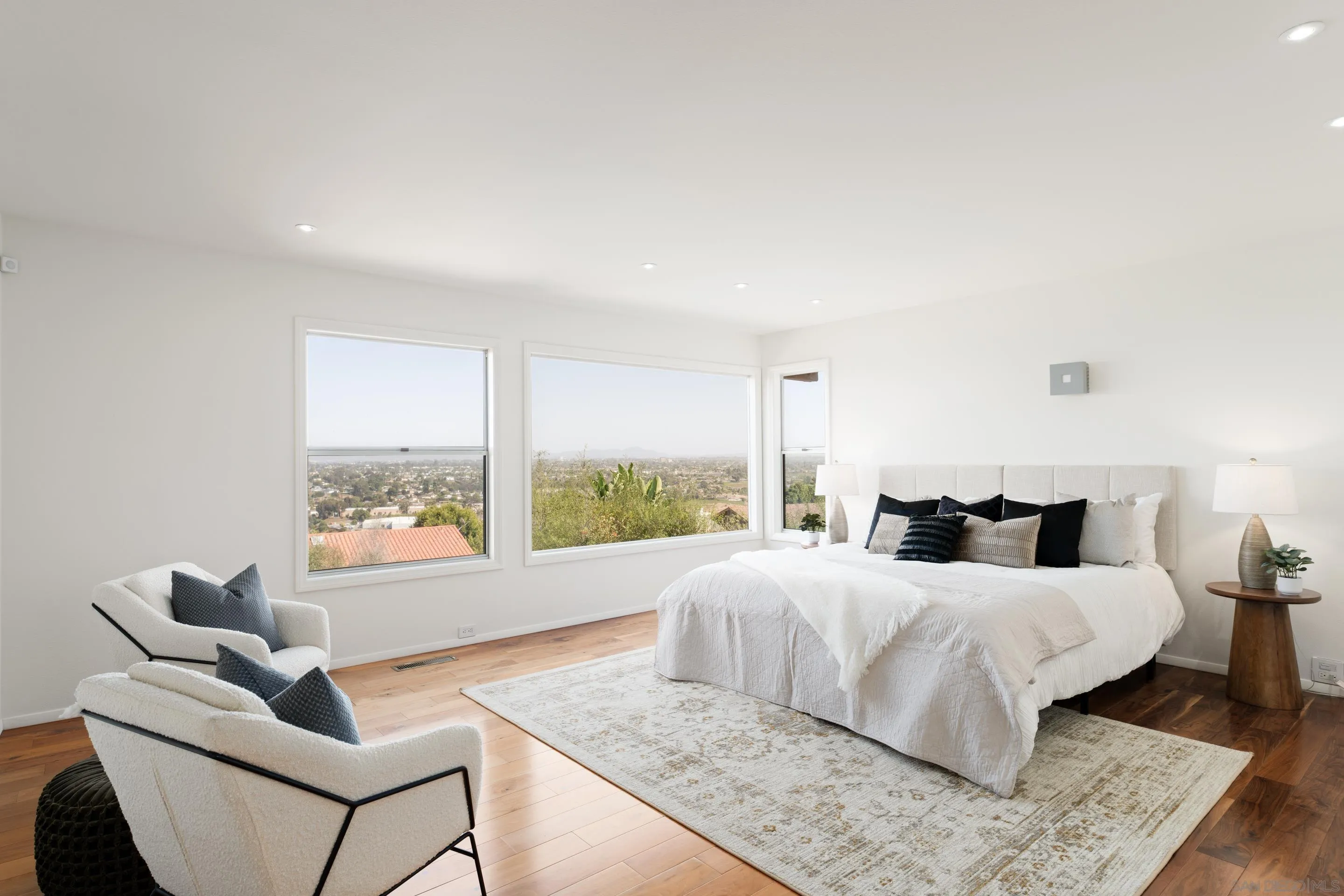 5665 Soledad Mountain Rd