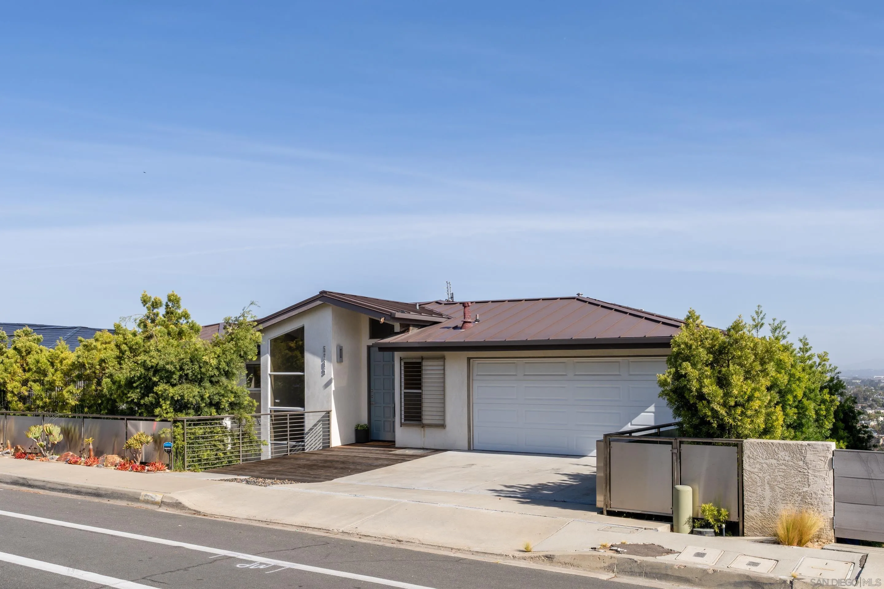 5665 Soledad Mountain Rd