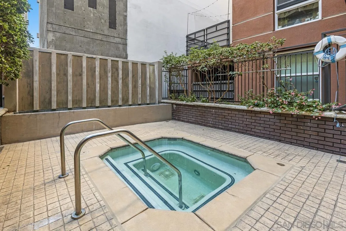 1225 Island Ave Unit 517