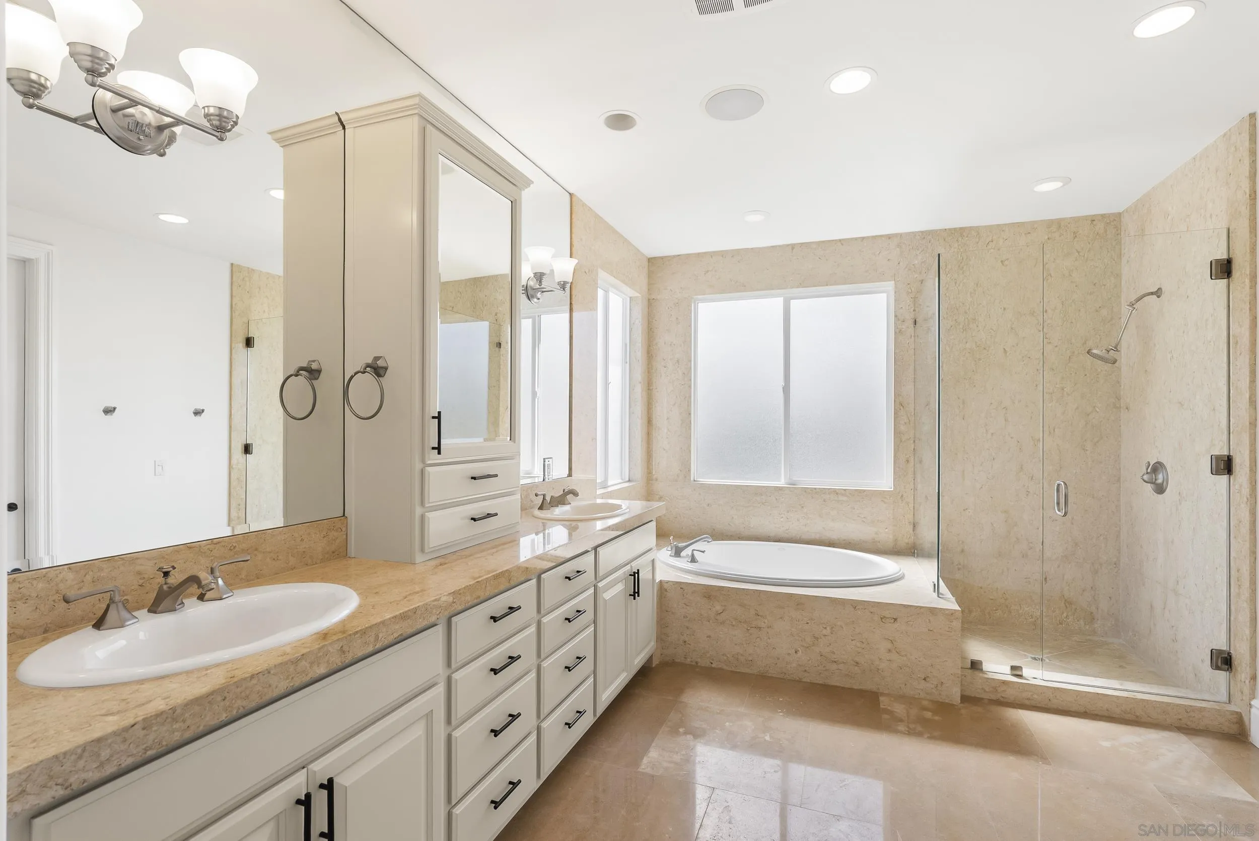 1171 Sunset Cliffs Blvd