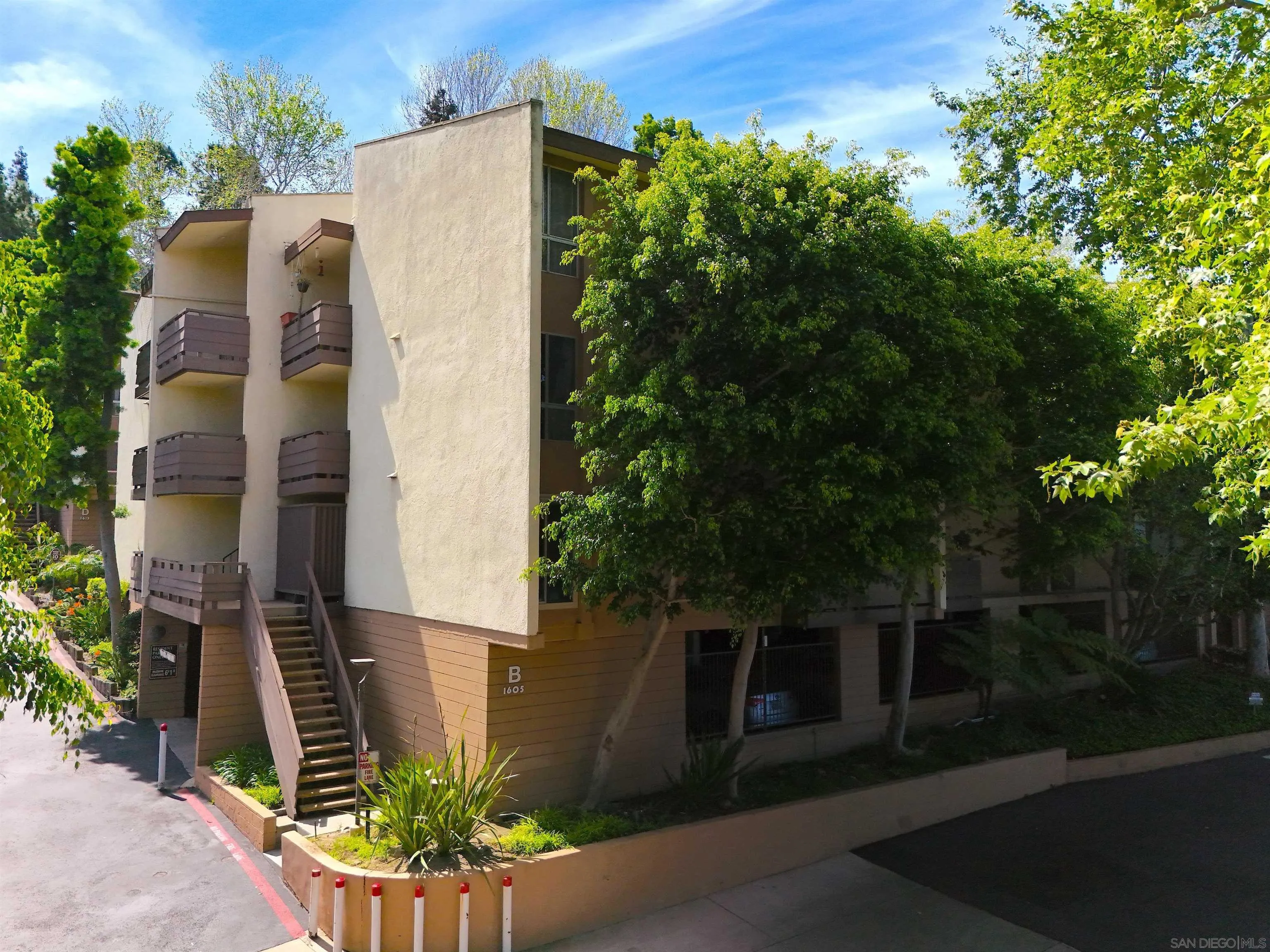 1605 Hotel Cir S Unit B114