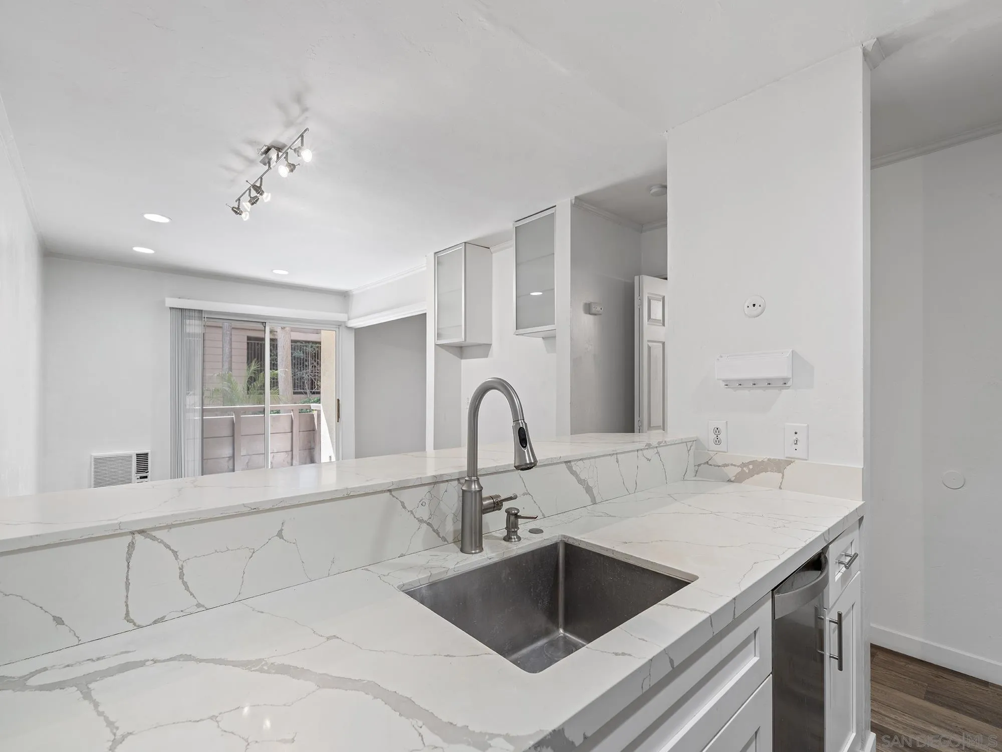 1605 Hotel Cir S Unit B114