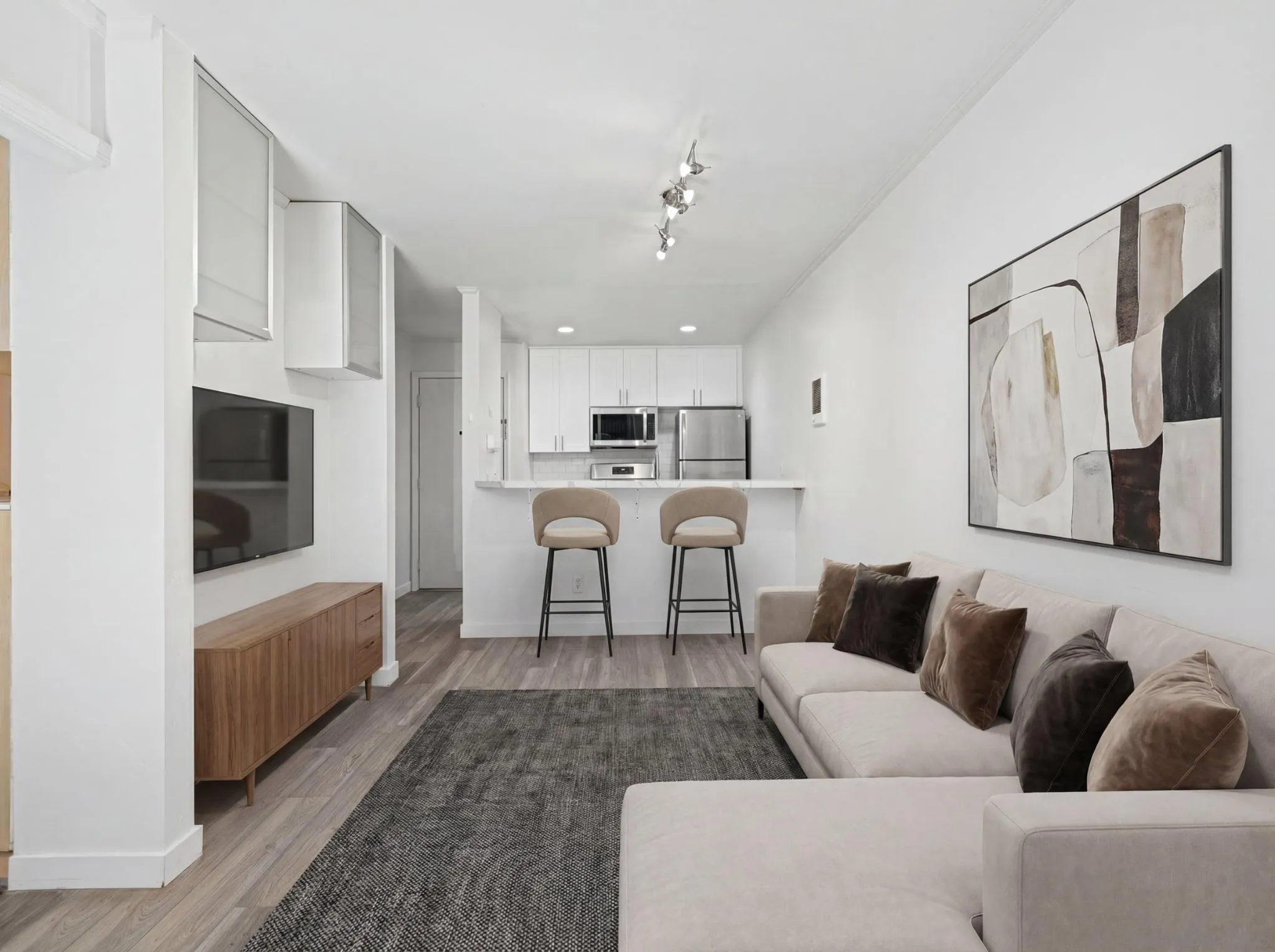 1605 Hotel Cir S Unit B114