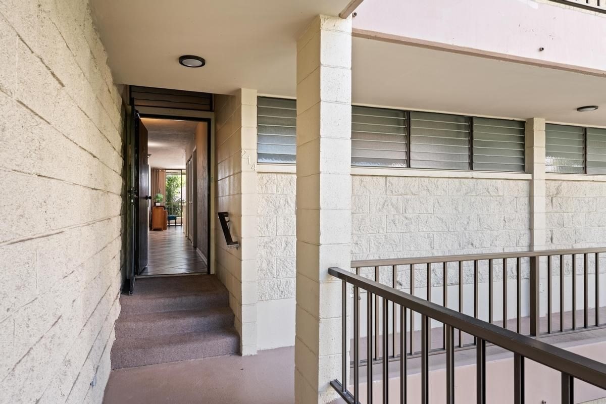 75-5681 KUAKINI HWY