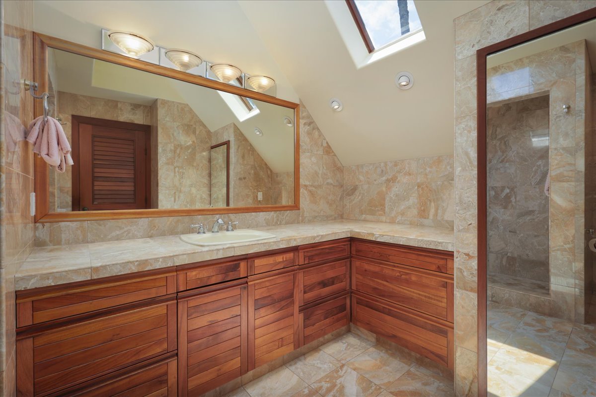 75-5506 KONA BAY DR