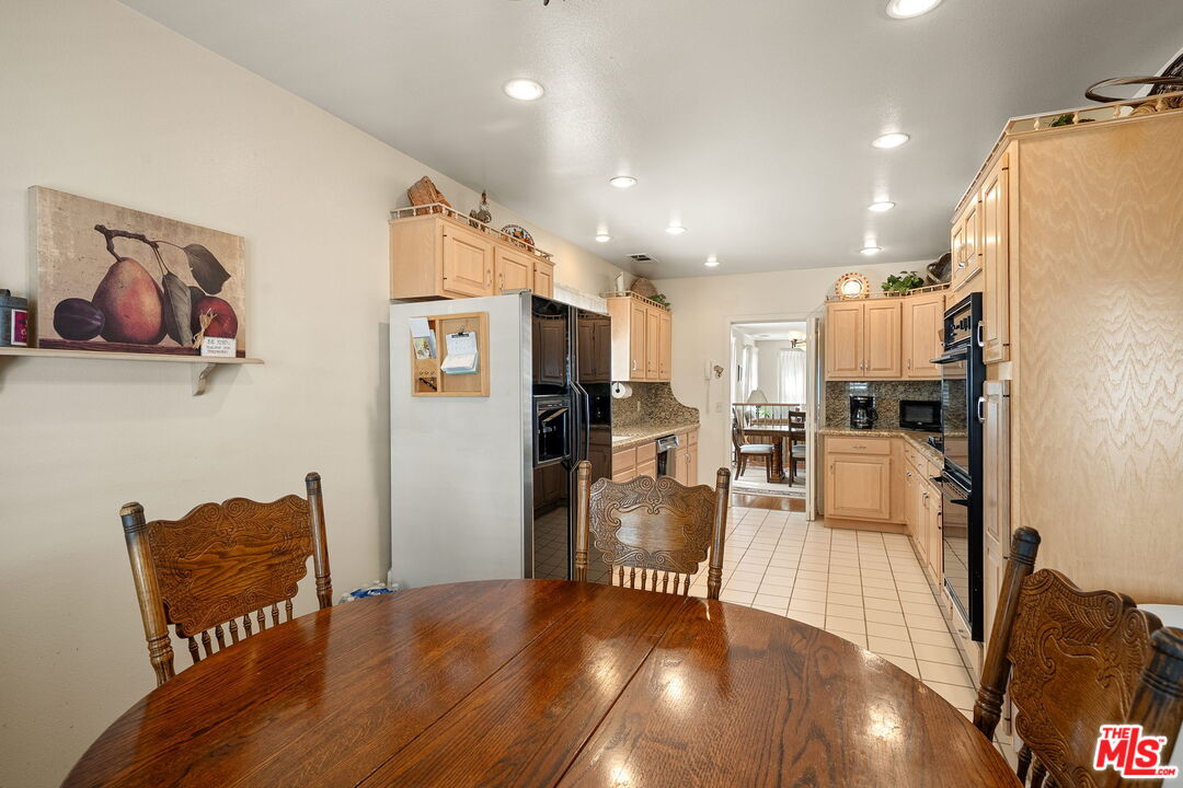 2810 Tilden Ave