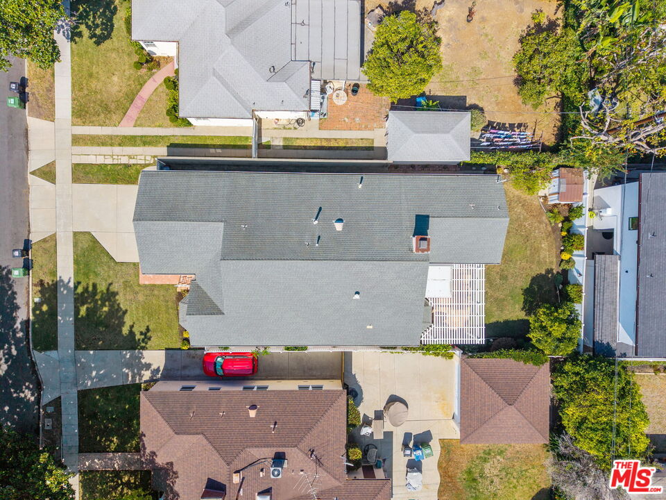 2810 Tilden Ave