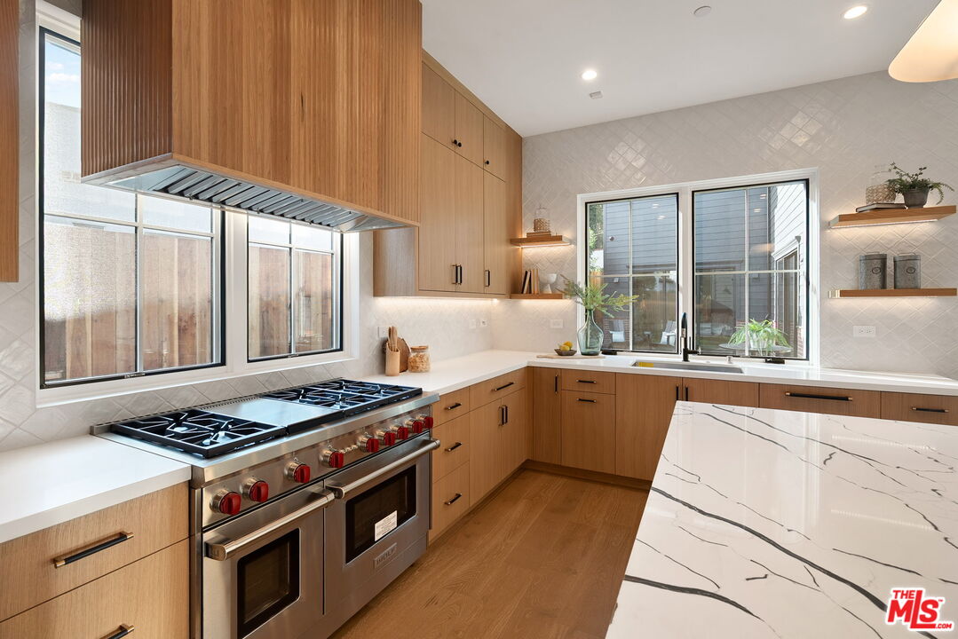 1823 S Shenandoah St