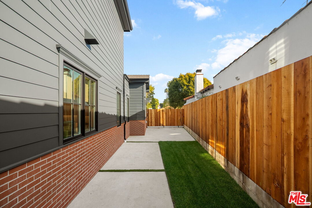 1823 S Shenandoah St