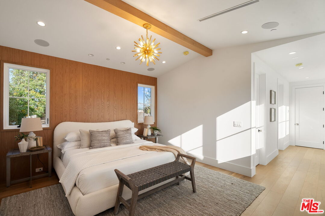 1823 S Shenandoah St