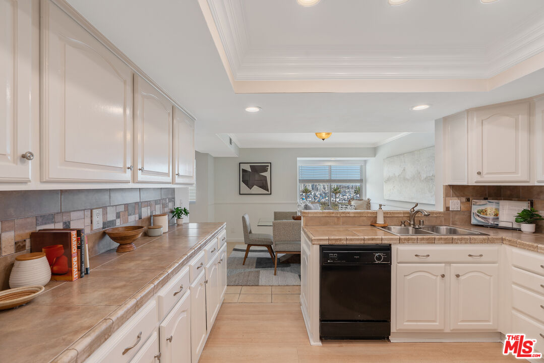 4350 Via Dolce Unit: 211