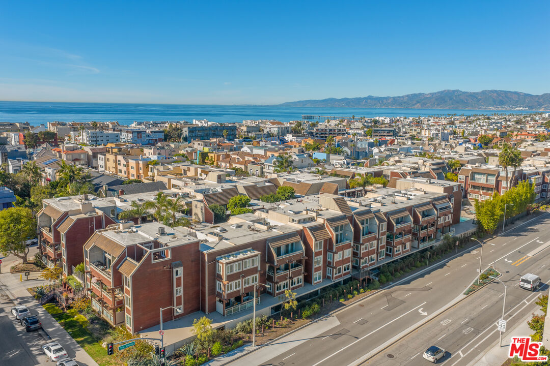 4350 Via Dolce Unit: 211