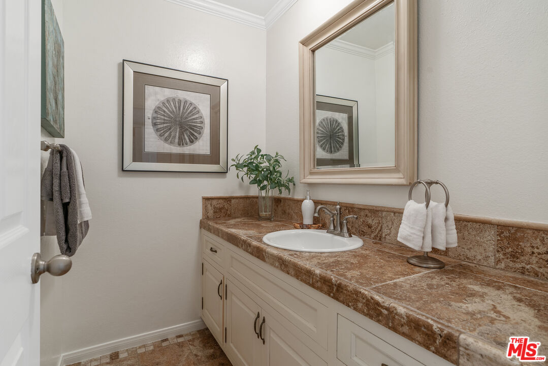 4350 Via Dolce Unit: 211